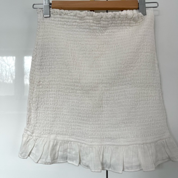 Abercrombie & Finch Ruffled Skirt - Picture 2 of 3